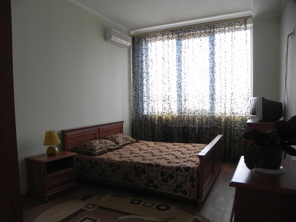 Blaz Hotel Odessa Buitenkant foto